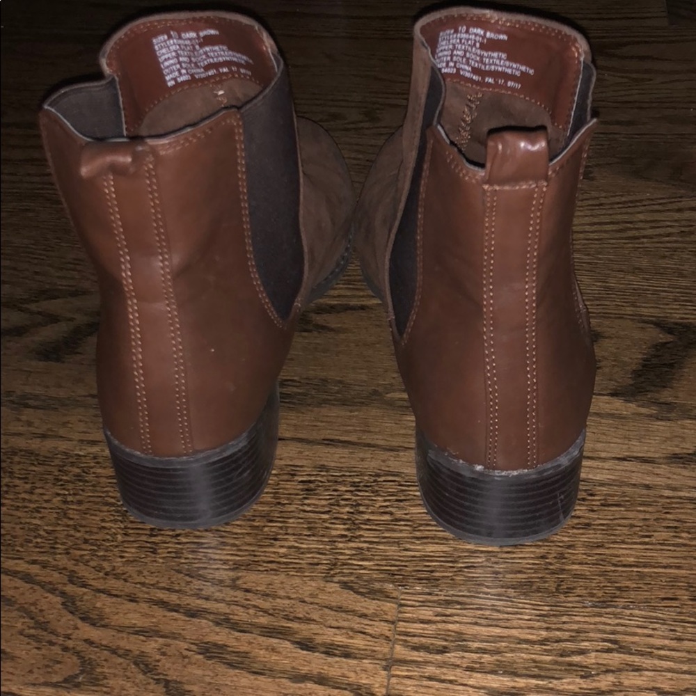 Boot size 10 - Picture 3 of 8